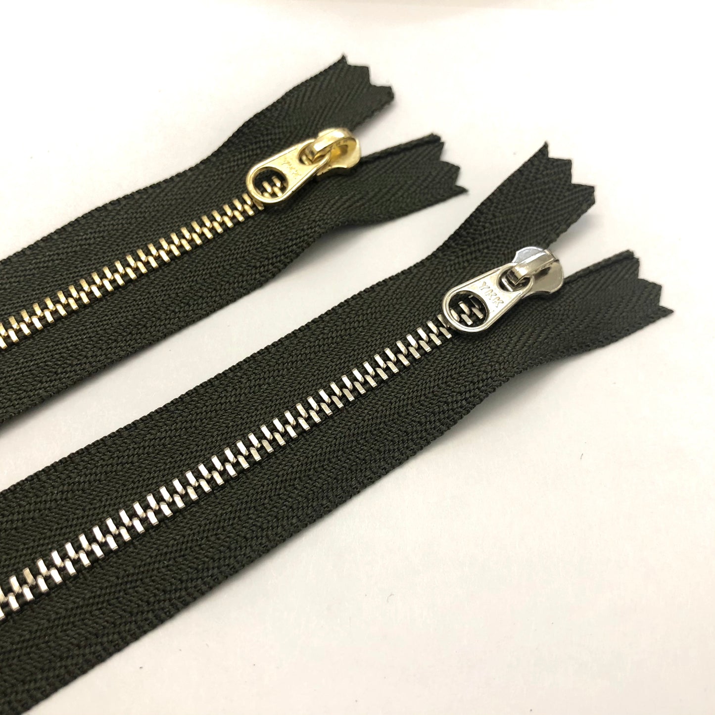 YKK Excella Zippers #3 - 20"