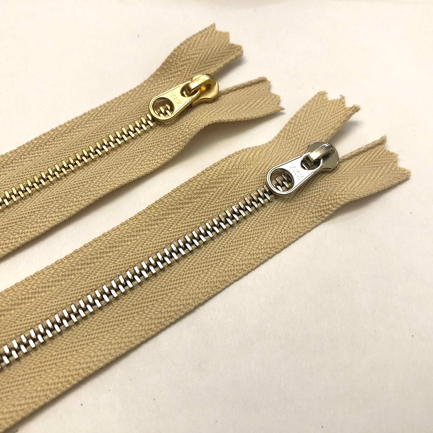 YKK Excella Zippers #3 - 20"