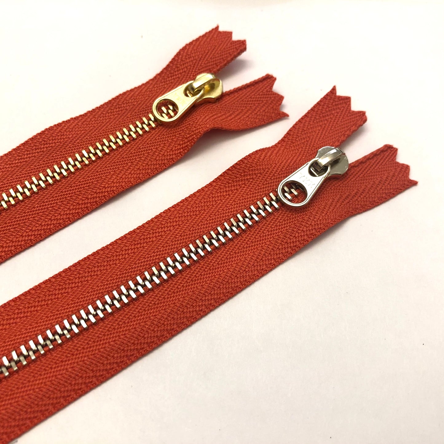 YKK Excella Zippers #3 - 20"