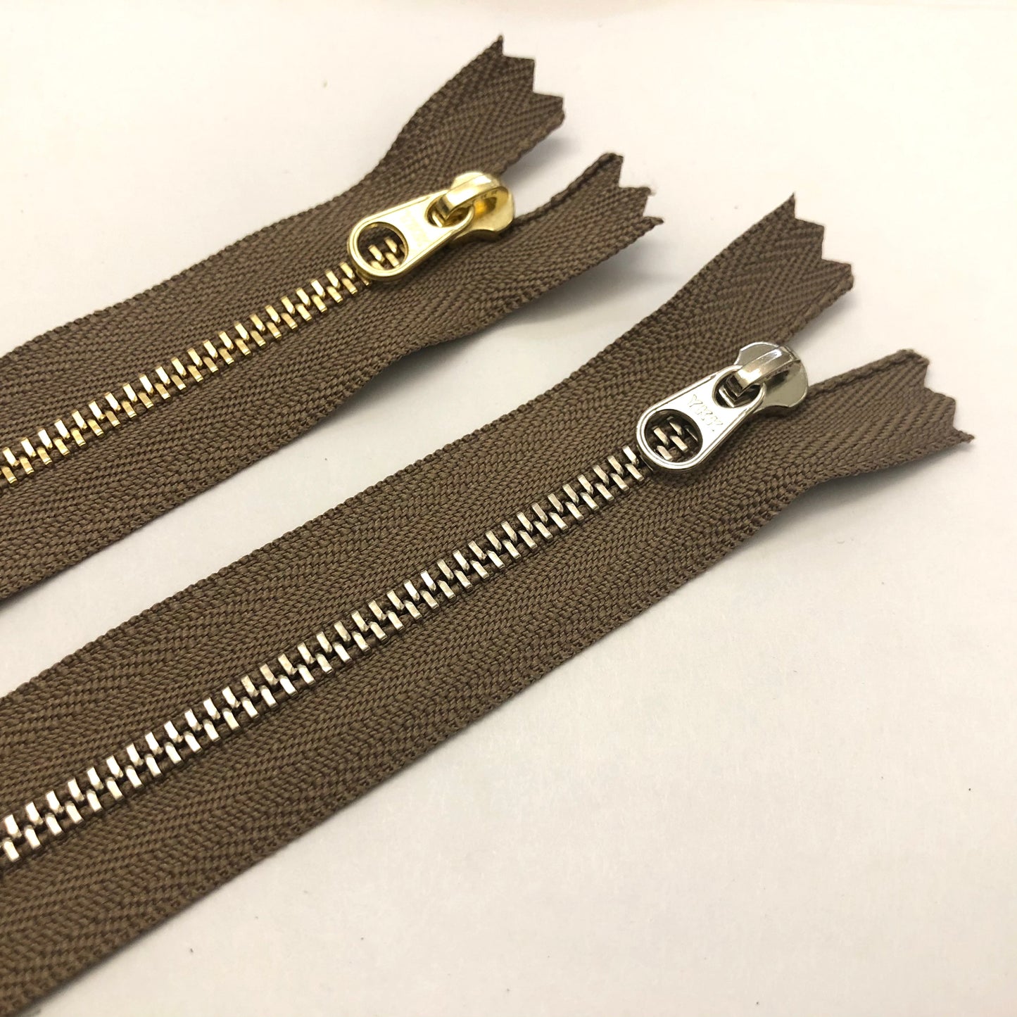 YKK Excella Zippers #3 - 20"